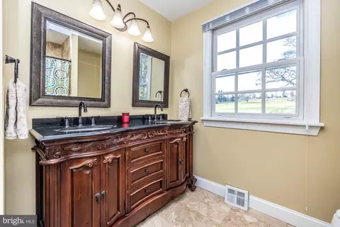 688 W Rolling Rd, Springfield, PA 19064 photo 28