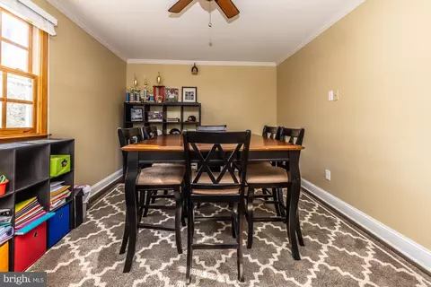 688 W Rolling Rd, Springfield, PA 19064 photo 8