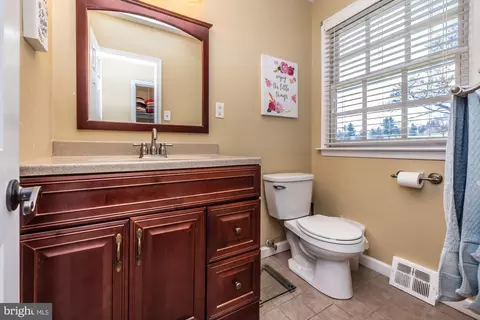 688 W Rolling Rd, Springfield, PA 19064 photo 40
