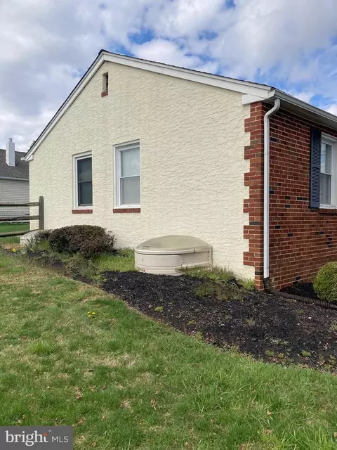 Exterior - 3914 Chichester Ave, Boothwyn, PA 19061 photo 3 of 10