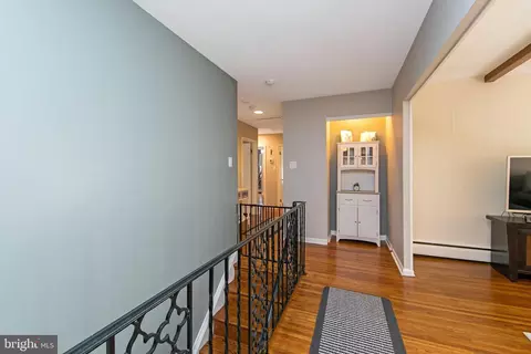 Entry Way - 800 W Rolling Rd, Springfield, PA 19064 photo 2 of 2