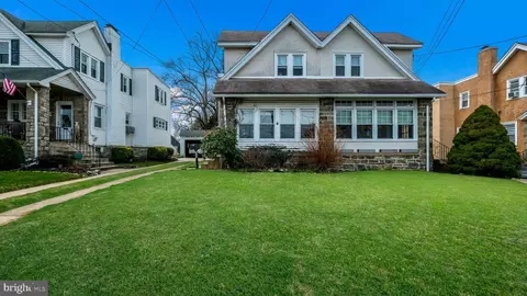 324 Burmont Rd, Drexel Hill, PA 19026