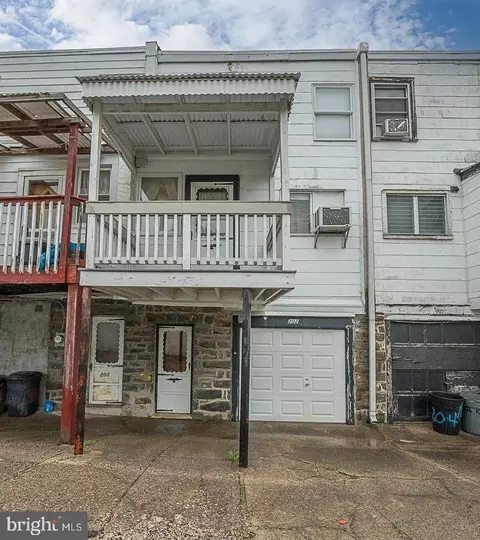 Exterior - 202 Kent Rd, Upper Darby, PA 19082 photo 3 of 5