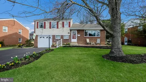 335 Harwicke Rd, Springfield, PA 19064