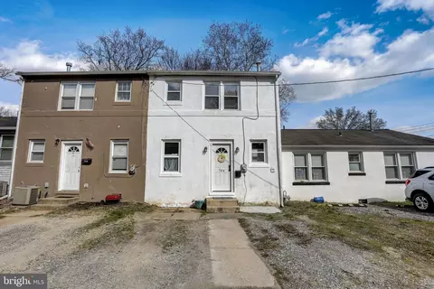 704 Concord Ct, Wallingford, PA 19086