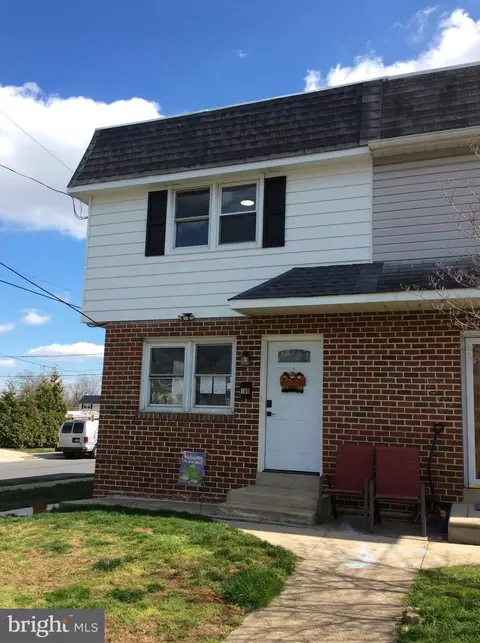 100 Baldwin Ave, Ridley Park, PA 19078