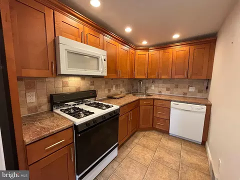 7805 Westview Ave, Upper Darby, PA 19082 photo 10