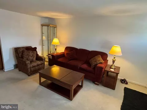 7805 Westview Ave, Upper Darby, PA 19082 photo 5