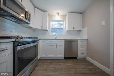 Kitchen - 7252 Lamport Rd, Upper Darby, PA 19082 photo 2 of 5