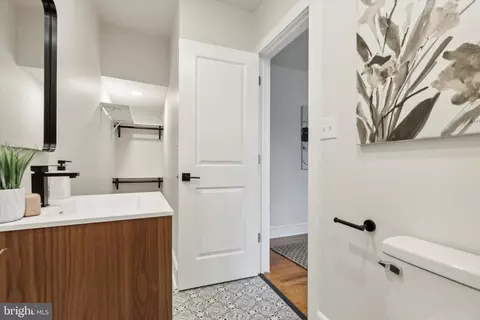 Bath - 391 Morris Rd, Wayne, PA 19087 photo 5 of 6