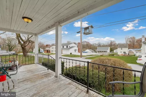 Exterior - 2111 Ferncroft Ave, Boothwyn, PA 19061 photo 4 of 7