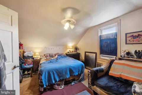 Bedroom - 2111 Ferncroft Ave, Boothwyn, PA 19061 photo 7 of 8