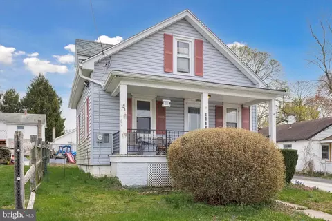 Exterior - 2111 Ferncroft Ave, Boothwyn, PA 19061 photo 2 of 7