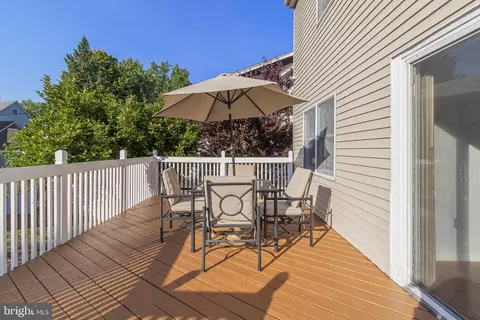 Exterior - 40 Maple Ave, Upper Darby, PA 19082 photo 3 of 5