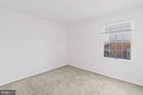 Bedroom - 40 Maple Ave, Upper Darby, PA 19082 photo 3 of 3