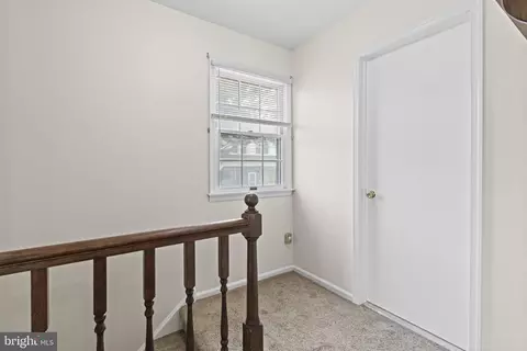 Entry Way - 40 Maple Ave, Upper Darby, PA 19082 photo 4 of 4