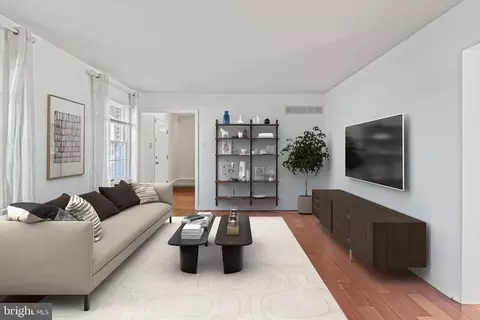 Living - 40 Maple Ave, Upper Darby, PA 19082 photo 1 of 3