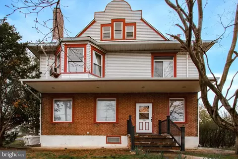 108 E Township Line Rd, Havertown, PA 19083
