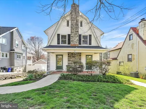 815 Beechwood Dr, Havertown, PA 19083