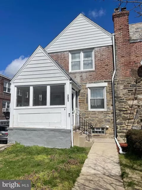201 Lacarra Dr, Lansdowne, PA 19050