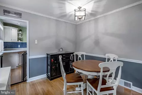 Dining - 334 E Thomson Ave, Springfield, PA 19064 photo 3 of 3
