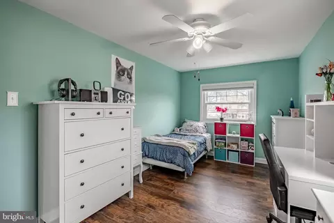 Bedroom - 334 E Thomson Ave, Springfield, PA 19064 photo 5 of 7
