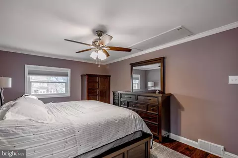 Bedroom - 334 E Thomson Ave, Springfield, PA 19064 photo 4 of 7