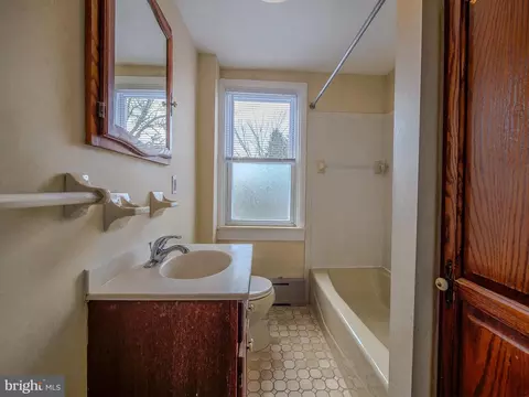 Bath - 217 S Lynn Blvd, Upper Darby, PA 19082 photo 1 of 4