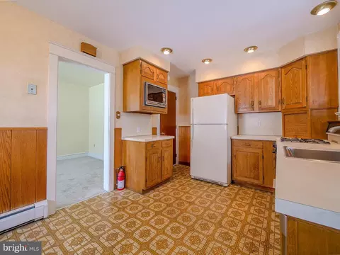 Kitchen - 217 S Lynn Blvd, Upper Darby, PA 19082 photo 3 of 3