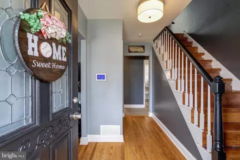 Entry Way - 2539 E Colonial Dr, Boothwyn, PA 19061 photo 1 of 2