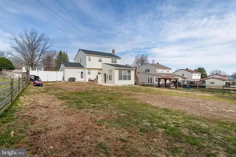 Exterior - 2539 E Colonial Dr, Boothwyn, PA 19061 photo 8 of 11