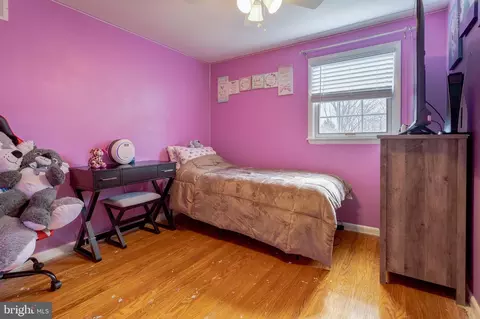Bedroom - 2539 E Colonial Dr, Boothwyn, PA 19061 photo 3 of 4