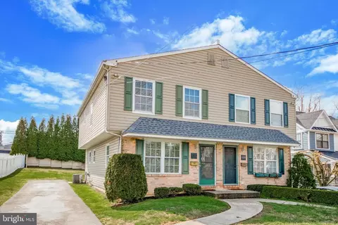 626 8th Ave, Prospect Park, PA 19076