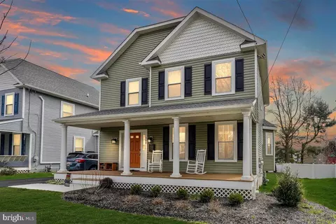 104 W Ridley Ave, Ridley Park, PA 19078