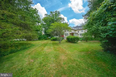 Exterior - 408 Audubon Ave, Wayne, PA 19087 photo 9 of 11