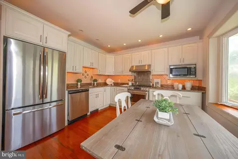 Kitchen - 408 Audubon Ave, Wayne, PA 19087 photo 2 of 3