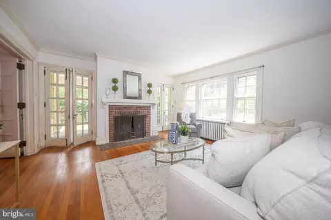 Living - 408 Audubon Ave, Wayne, PA 19087 photo 2 of 4