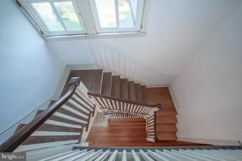 Entry Way - 408 Audubon Ave, Wayne, PA 19087 photo 11 of 12