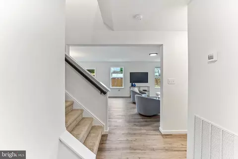 Entry Way - 300 Beech Rd, Wallingford, PA 19086 photo 1 of 3