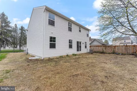 Exterior - 300 Beech Rd, Wallingford, PA 19086 photo 3 of 4