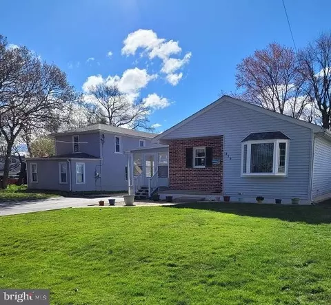 814 Lawnton Ter, Glenolden, PA 19036