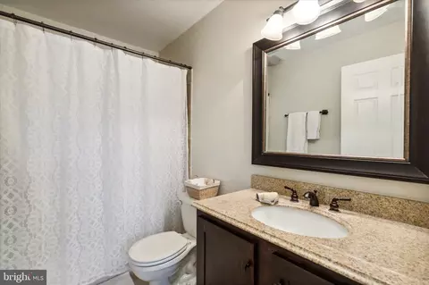 Bath - 421 Eagle Rd #11, Wayne, PA 19087 photo 3 of 6