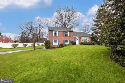 224 Canterbury Dr, Wallingford, PA 19086