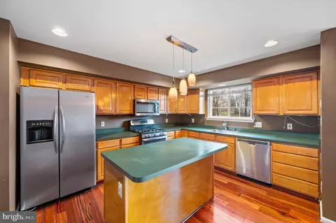 Kitchen - 1 Victory, Ogden, PA 19061 photo 2 of 4