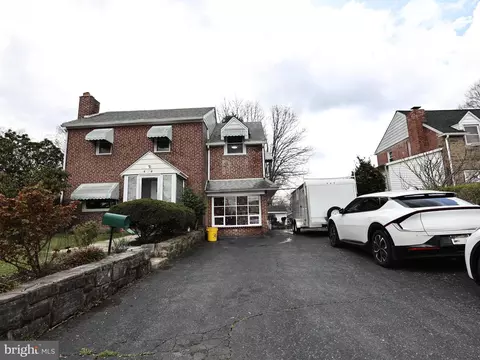 656 S Chester Rd, Swarthmore, PA 19081