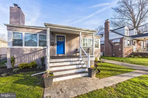 20 S Llanwellyn Ave, Glenolden, PA 19036