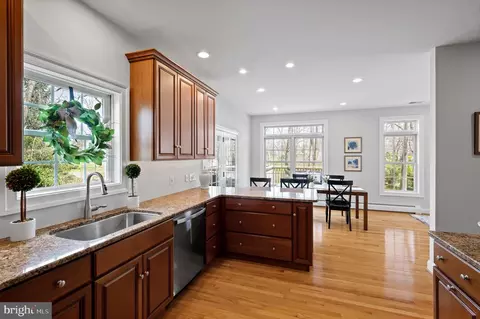 Kitchen - 54 Oakford Rd, Wayne, PA 19087 photo 2 of 4