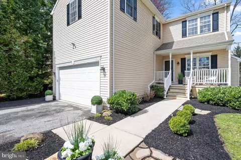 Exterior - 54 Oakford Rd, Wayne, PA 19087 photo 4 of 10