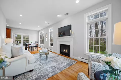 Living - 54 Oakford Rd, Wayne, PA 19087 photo 1 of 6