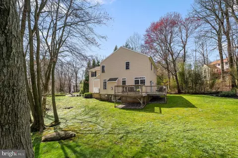 Exterior - 54 Oakford Rd, Wayne, PA 19087 photo 9 of 10
